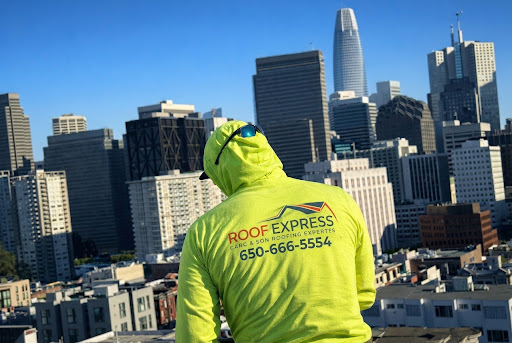 Roof Express team member overlooking San Francisco skyline